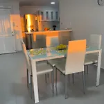 Hermoso Apartamento, con vista al mar, en Cartagena de Indias, dos cuartos