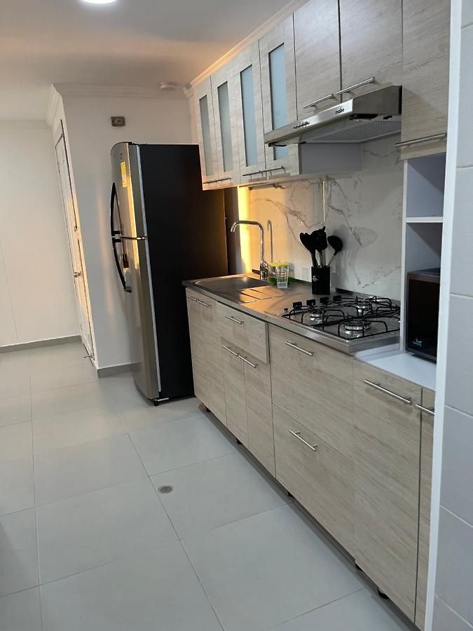 Hermoso Apartamento, Con Vista Al Mar, En De Indias, Dos Cuartos *