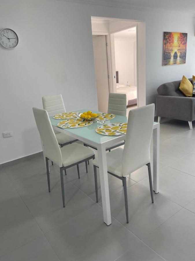 Apartamento Hermoso Apartamento, Con Vista Al Mar, En De Indias, Dos Cuartos *