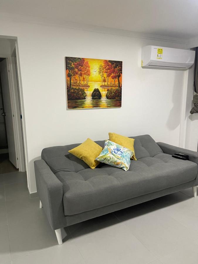 Hermoso Apartamento, Con Vista Al Mar, En De Indias, Dos Cuartos